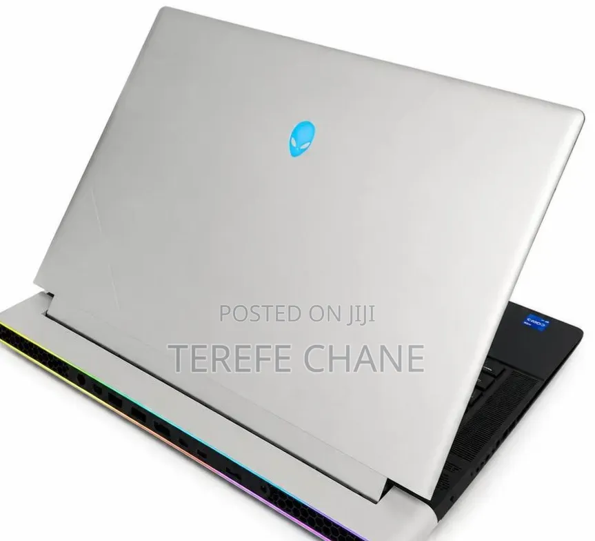 New Laptop Alienware X16 r1 32GB Intel Core i9 SSD 1T