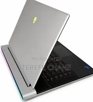 New Laptop Alienware X16 r1 32GB Intel Core i9 SSD 1T