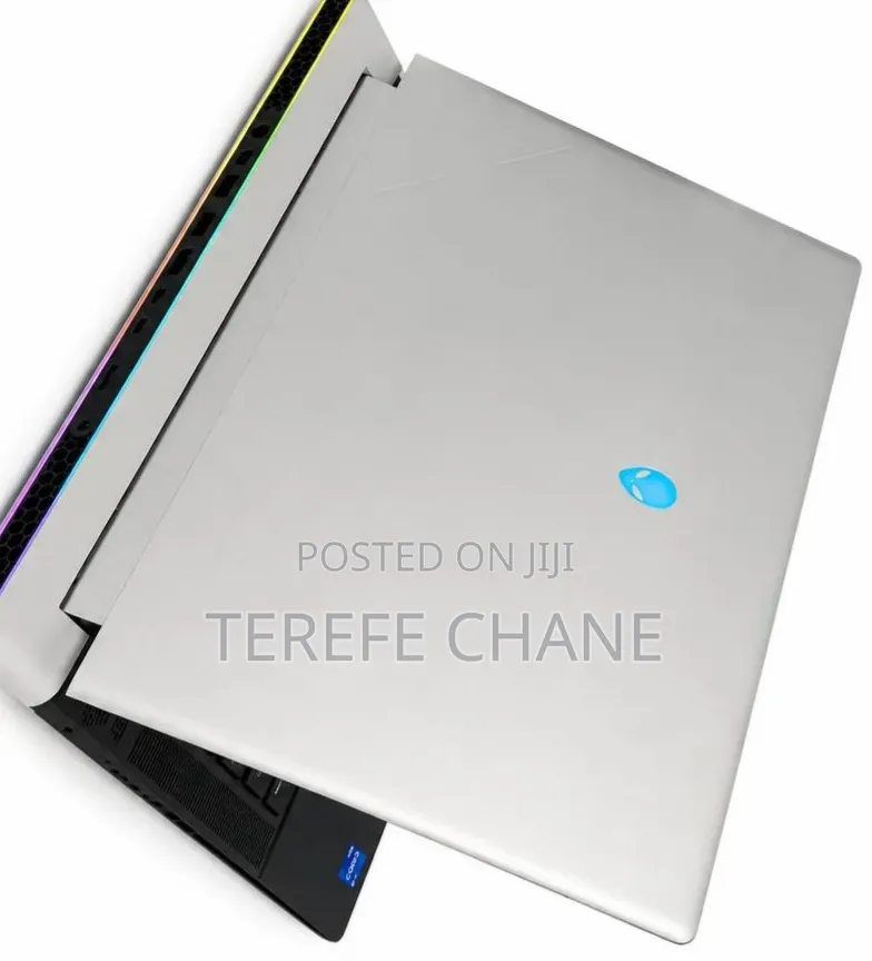 New Laptop Alienware X16 r1 32GB Intel Core i9 SSD 1T