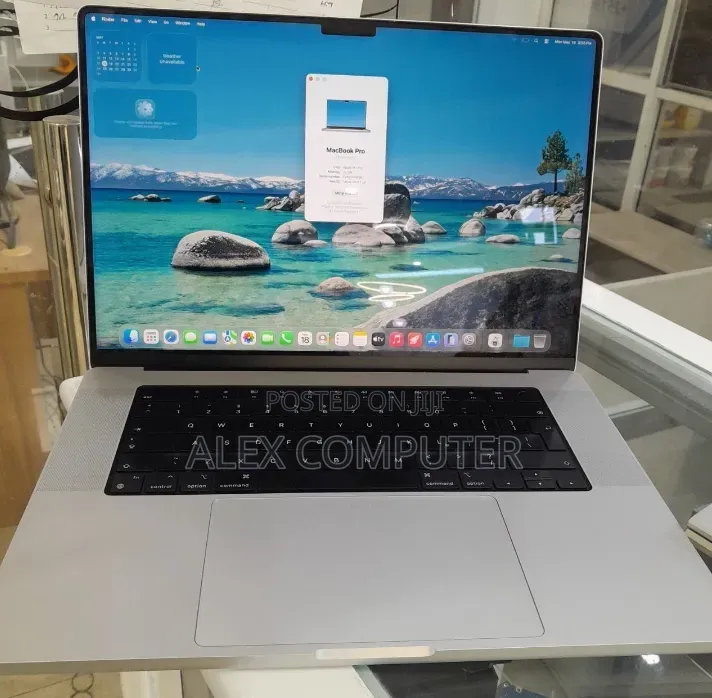 New Laptop Apple MacBook Pro 2021 M1 32GB Apple M1 Pro SSD 1T