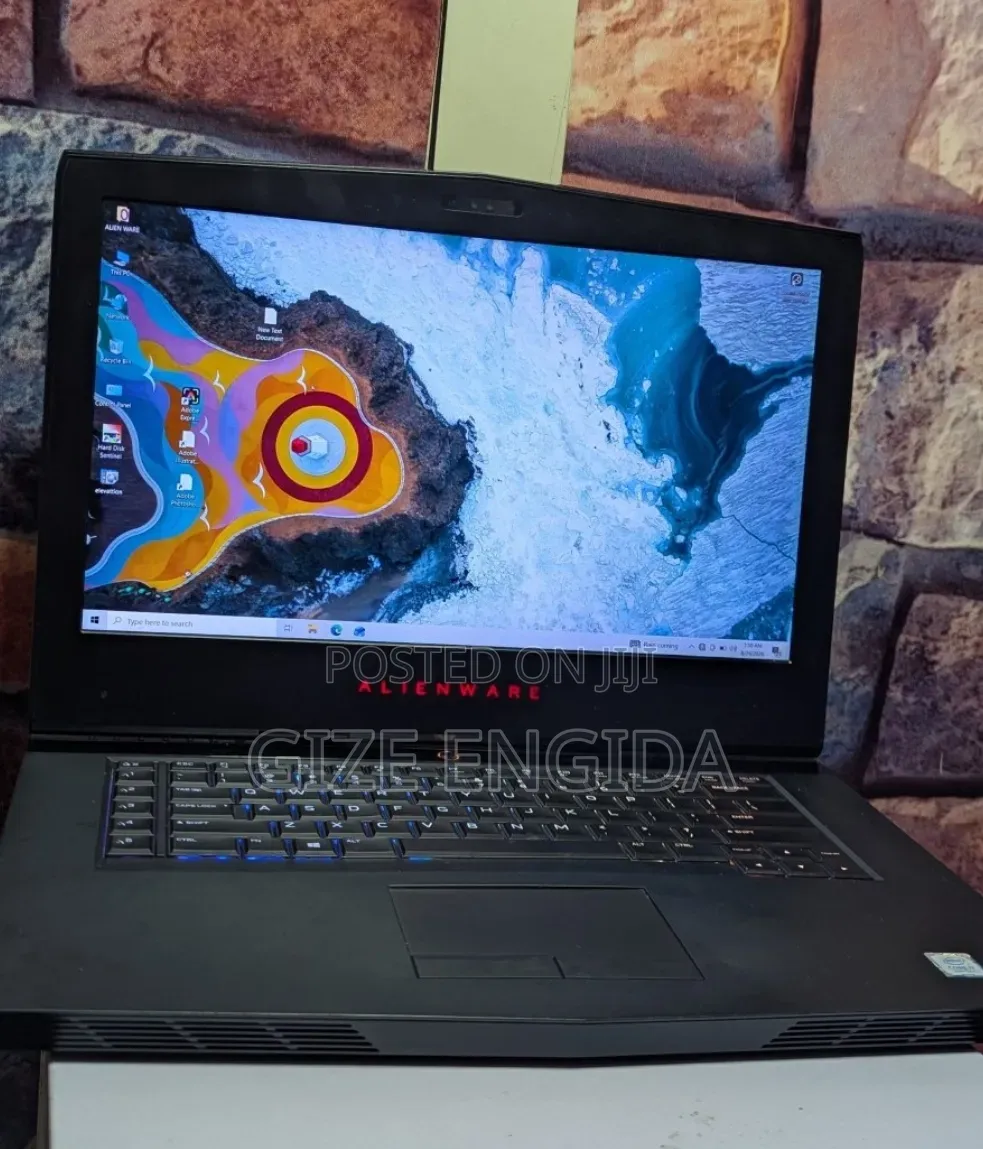 New Laptop Alienware 13 R2 16GB Intel Core i7 SSD 512GB
