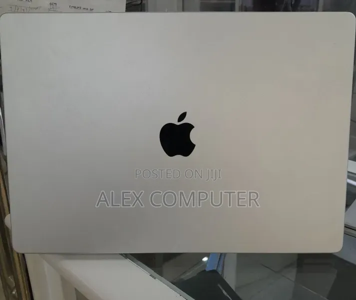 New Laptop Apple MacBook Pro 2021 M1 32GB Apple M1 Pro SSD 1T