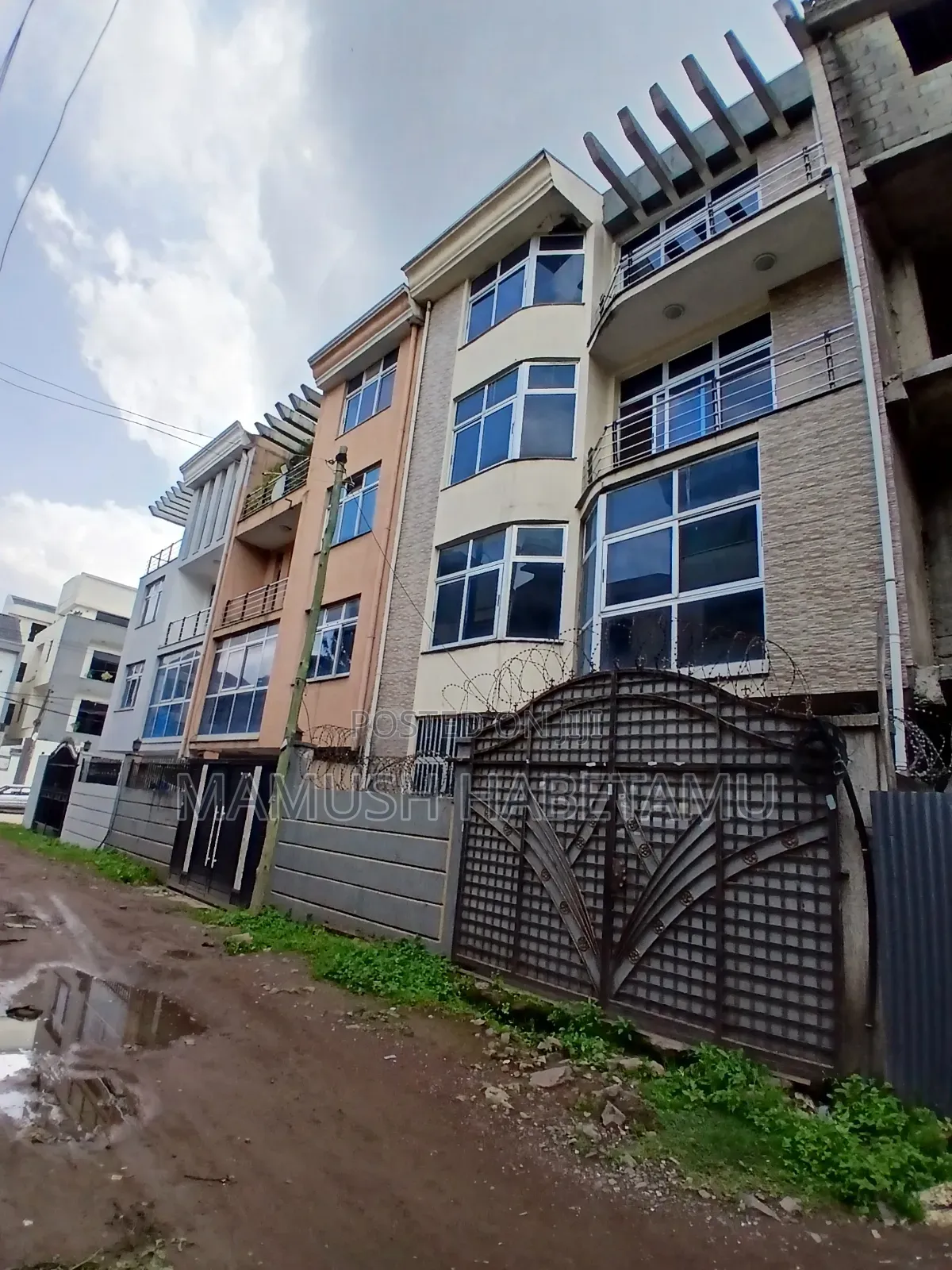 Furnished 5bdrm House in 72ማህበር, Nifas Silk-Lafto for sale