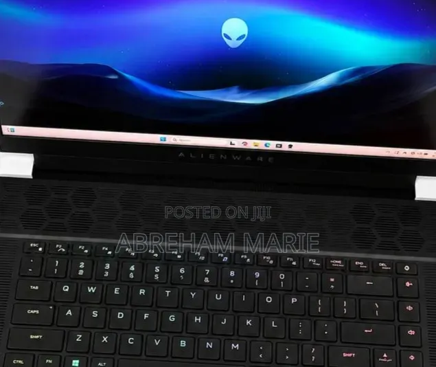 New Laptop Alienware X16 r1 32GB Intel Core i9 SSD 1T