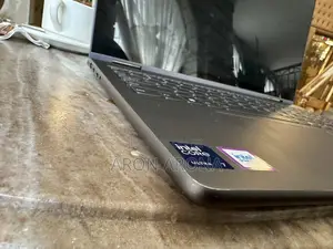 New Laptop Lenovo Yoga 7i 16GB Intel Core Ultra 7 SSD 1T