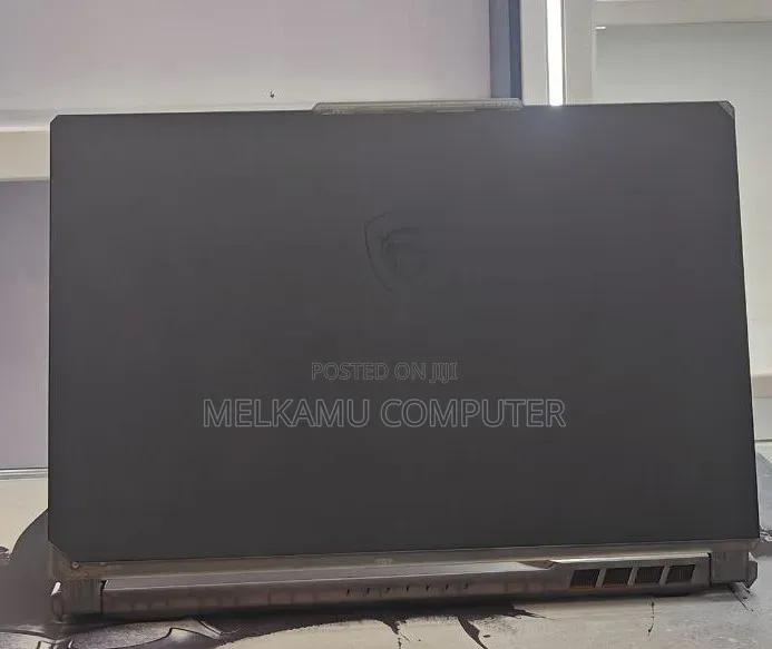 New Laptop MSI Cyborg 15 16GB Intel Core i7 SSD 1T
