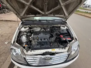 Toyota Corolla 2005 White