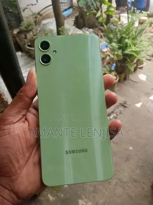 Samsung Galaxy A05 64 GB Green