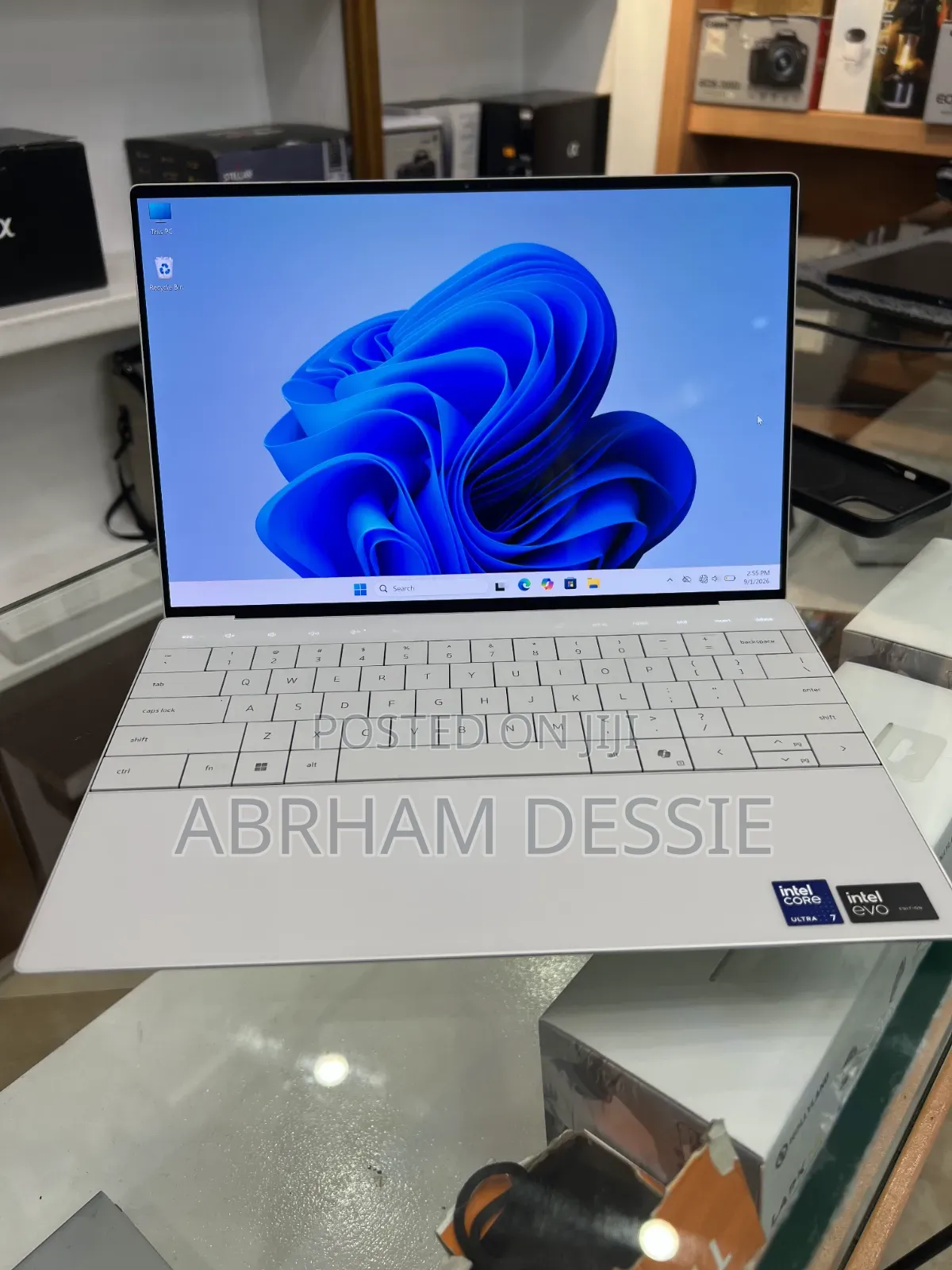 New Laptop Dell 16GB Intel Core Ultra 7 SSD 512GB