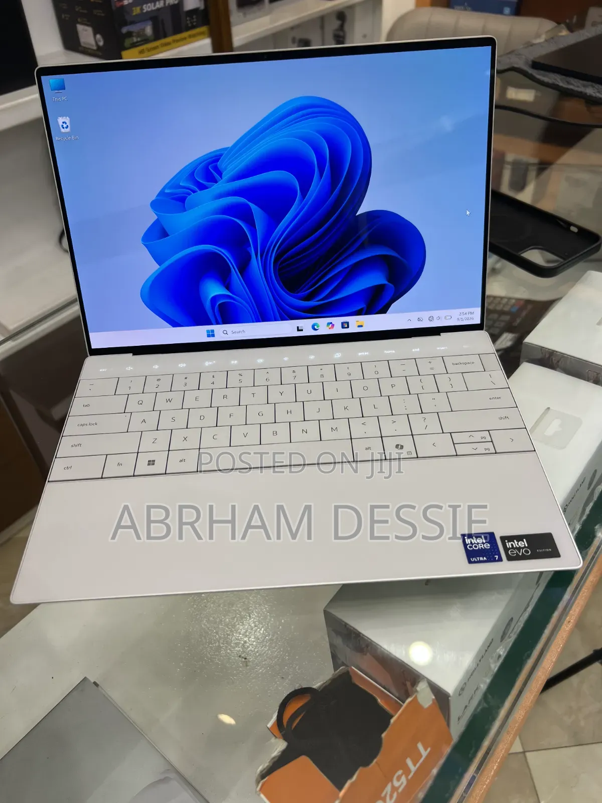 New Laptop Dell 16GB Intel Core Ultra 7 SSD 512GB