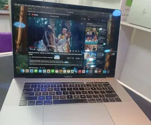 New Laptop Apple MacBook Pro 2019 16GB Intel Core i9 SSD 512GB