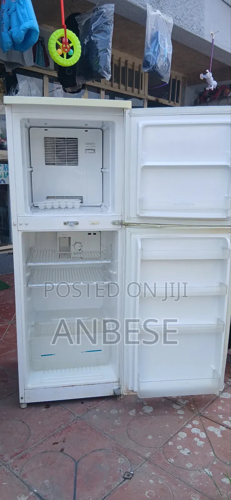 Refrigerator