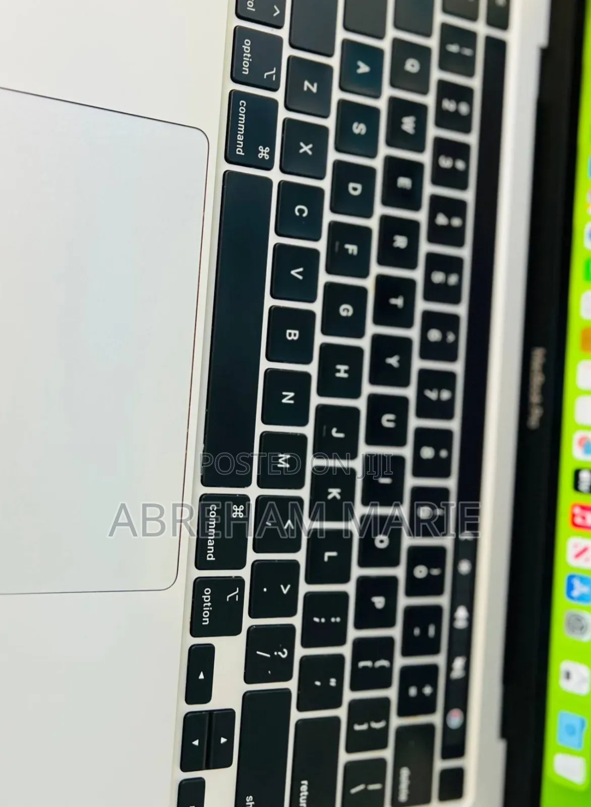 New Laptop Apple MacBook Pro 2021 M1 16GB Apple M1 Pro SSD 256GB