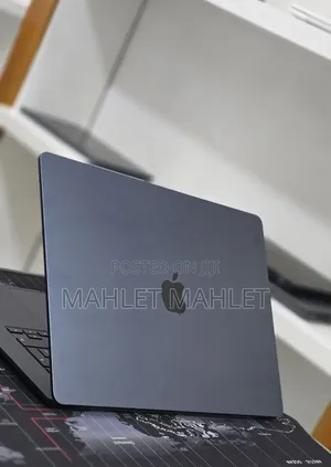 New Laptop Apple MacBook Air 2025 M4 16GB Apple M4 SSD 256GB