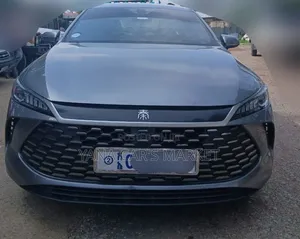 BYD Qin Plus DM-i 2025