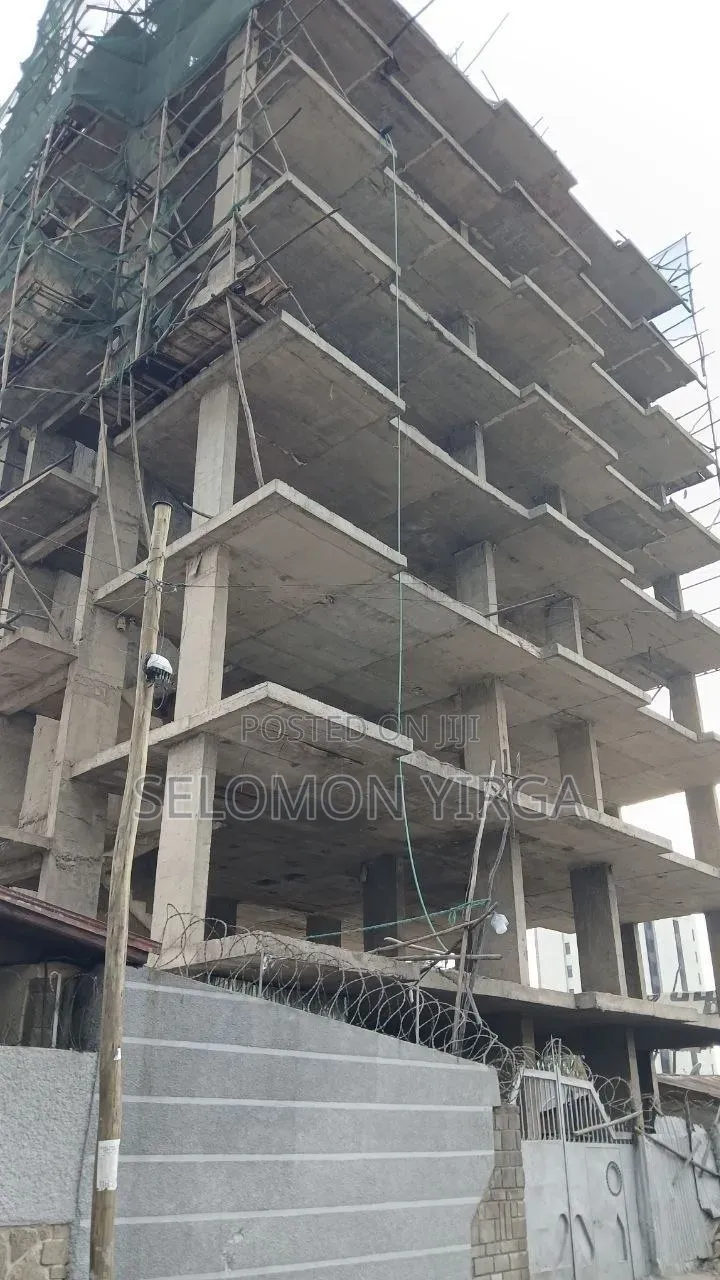 የሚሸጥ ፊኑሽንግ ሪልስቴት የተገነባ ወደላይ 8የሆነ