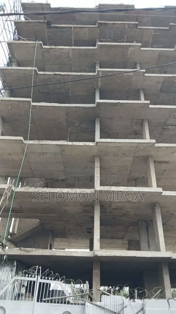 የሚሸጥ ፊኑሽንግ ሪልስቴት የተገነባ ወደላይ 8የሆነ