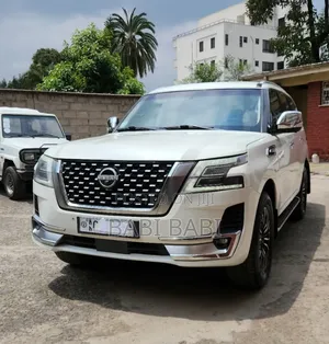 Nissan Patrol 2016 White