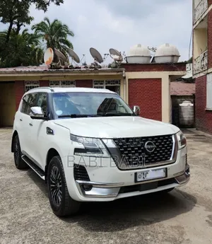 Nissan Patrol 2016 White