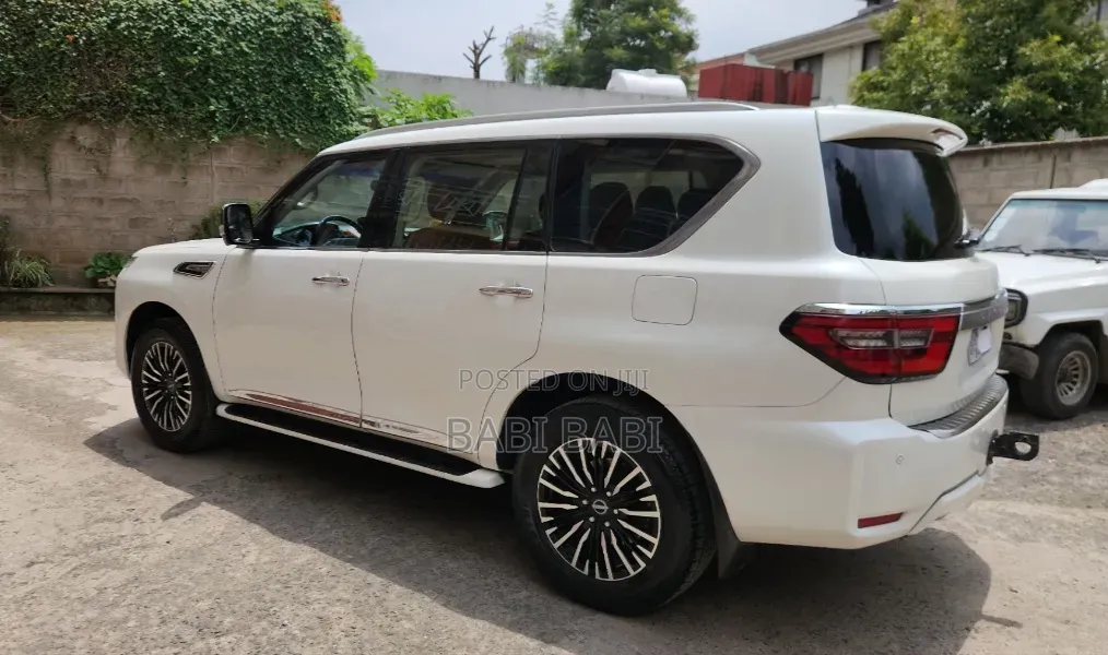 Nissan Patrol 2016 White