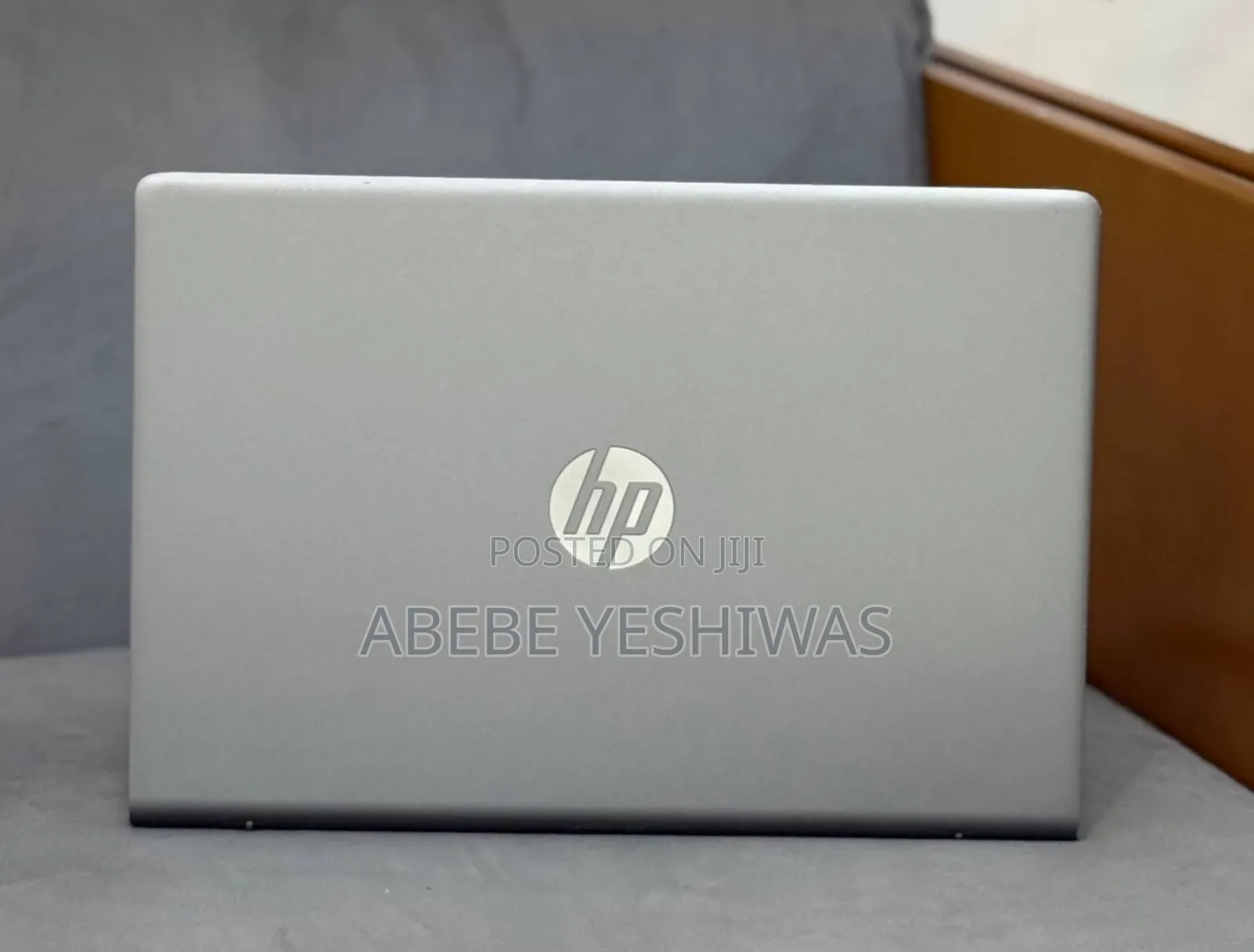 New Laptop HP Pavilion 10 8GB Intel Core i5 SSD 256GB
