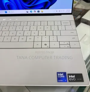 New Laptop Dell XPS 15 16GB Intel Core Ultra 7 SSD 512GB