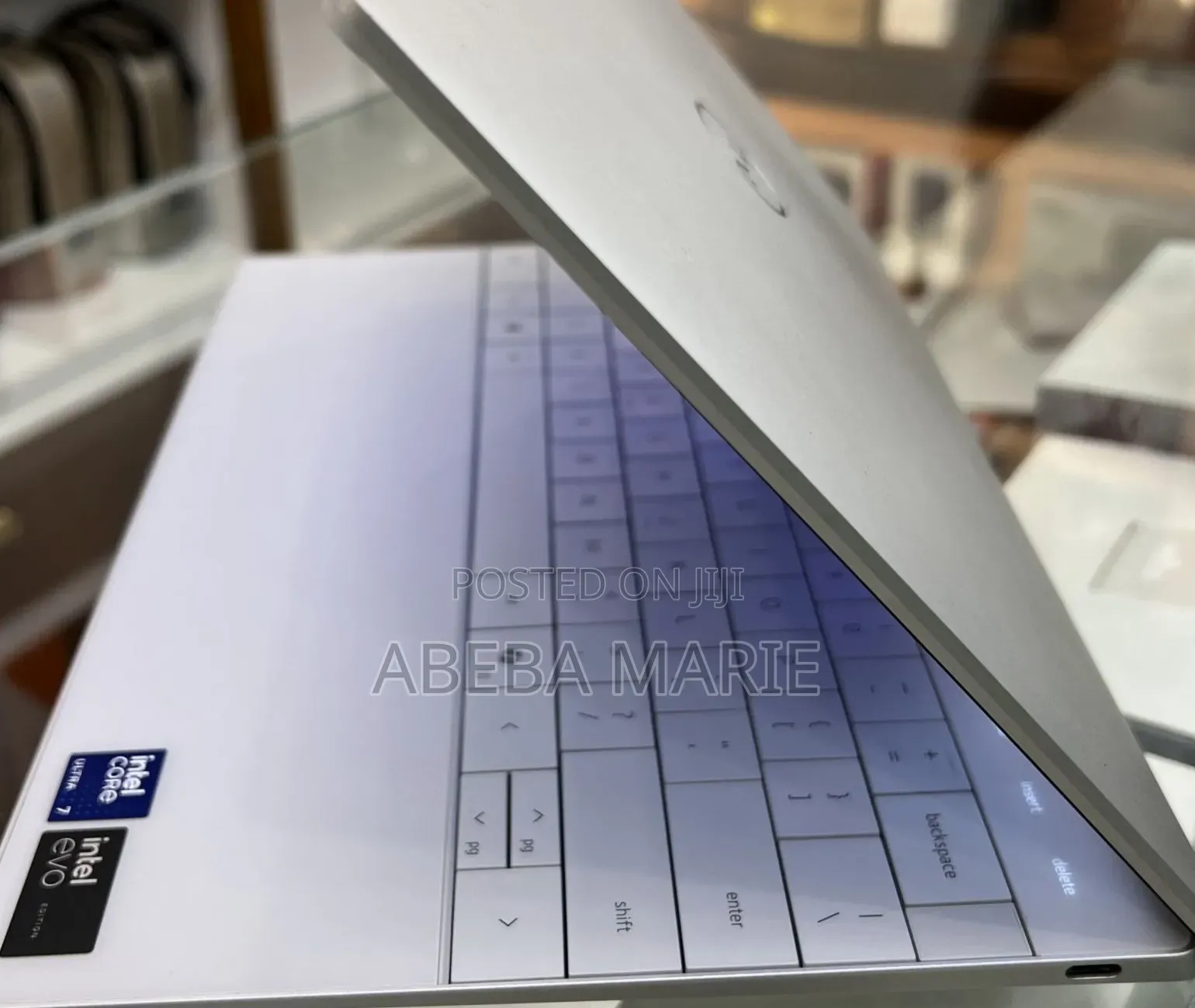 New Laptop Dell XPS 13 16GB Intel Core Ultra 7 SSD 512GB