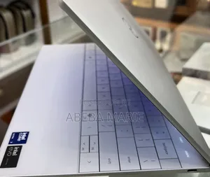 New Laptop Dell XPS 13 16GB Intel Core Ultra 7 SSD 512GB
