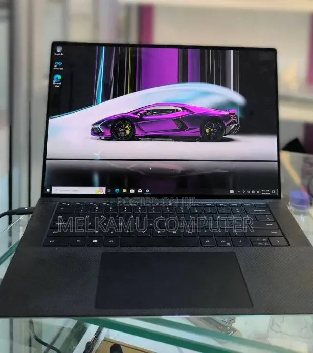 New Laptop Dell XPS 17 9710 16GB Intel Core i7 SSD 512GB