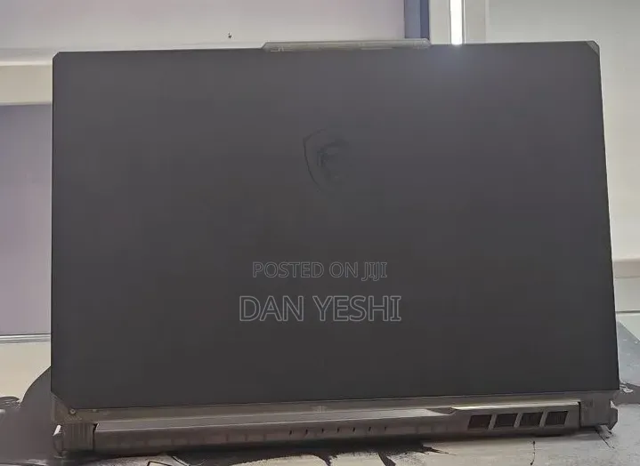 New Laptop MSI Cyborg 15 16GB Intel Core i7 SSD 1T