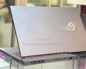 New Laptop Asus ROG Strix G17 16GB AMD Ryzen 7 SSD 512GB