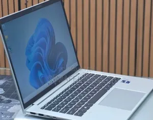 New Laptop HP EliteBook 840 G9 16GB Intel Core i7 SSD 512GB