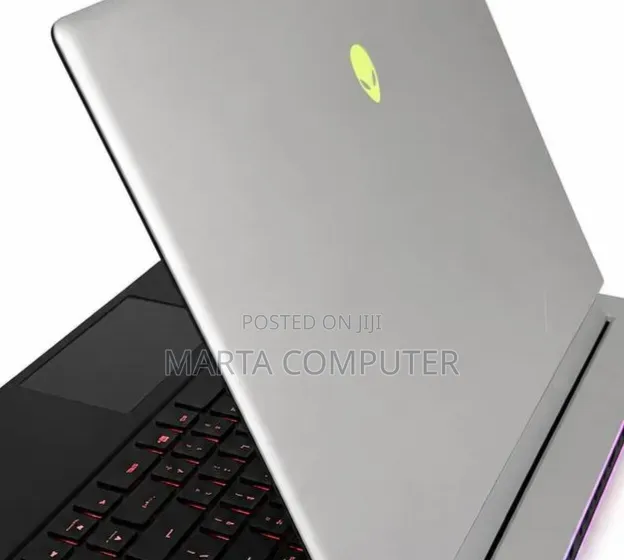 New Laptop Alienware X16 r1 32GB Intel Core i9 SSD 1T