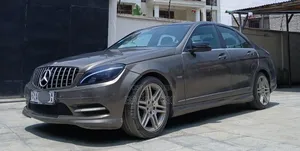 Mercedes-Benz C180 2010 Brown
