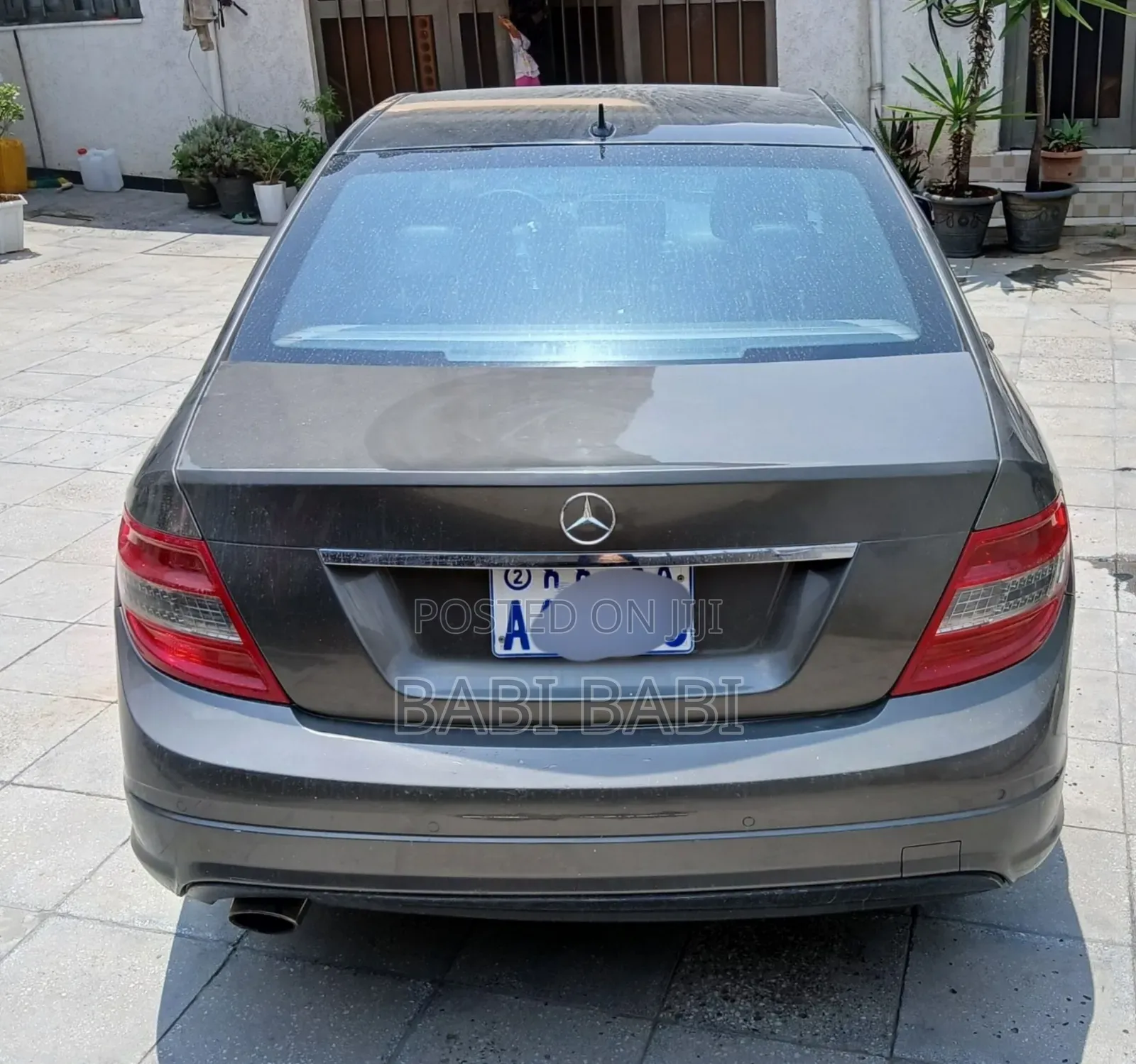 Mercedes-Benz C180 2010 Brown