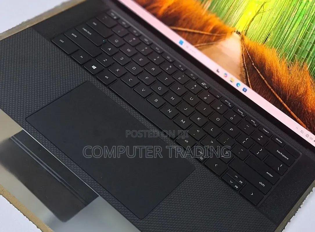 New Laptop Dell XPS 15 16GB Intel Core i7 SSD 512GB