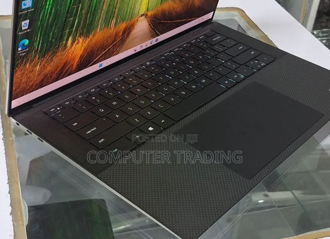 New Laptop Dell XPS 15 16GB Intel Core i7 SSD 512GB