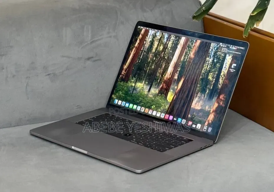 New Laptop Apple MacBook Pro 2019 32GB Intel Core i9 SSD 1T