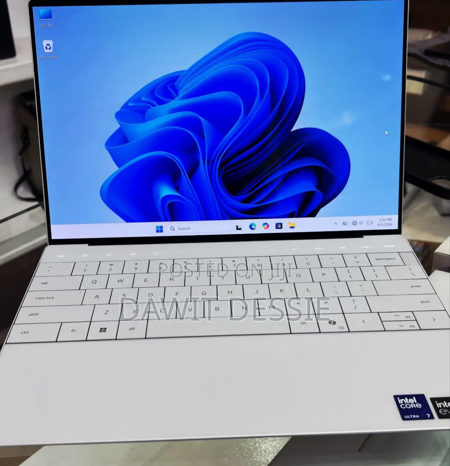 New Laptop Dell XPS 13 16GB Intel Core Ultra 7 SSD 512GB
