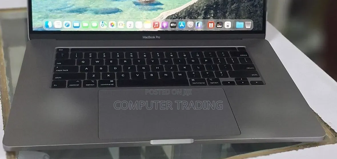 New Laptop Apple MacBook Pro 2019 64GB Intel Core i9 SSD 512GB
