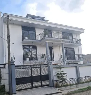 9bdrm House in Adis Ababa, Bole for sale