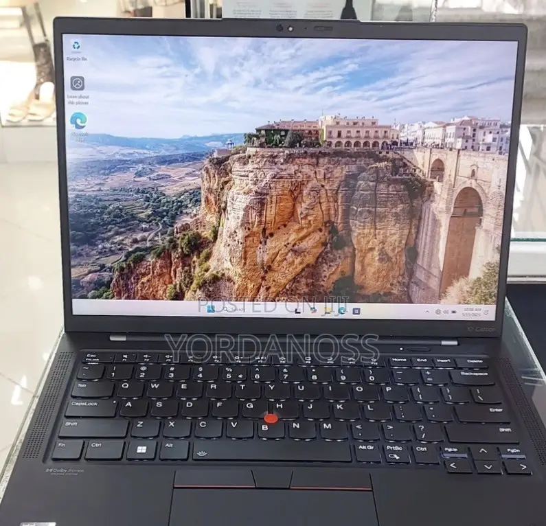 New Laptop Lenovo ThinkPad X1 Carbon 16GB Intel Core i5 SSD 512GB