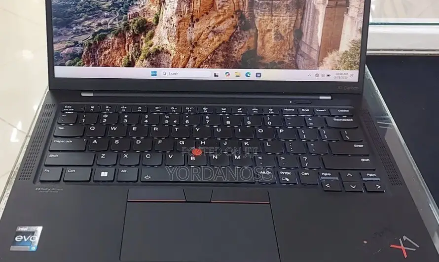 New Laptop Lenovo ThinkPad X1 Carbon 16GB Intel Core i5 SSD 512GB