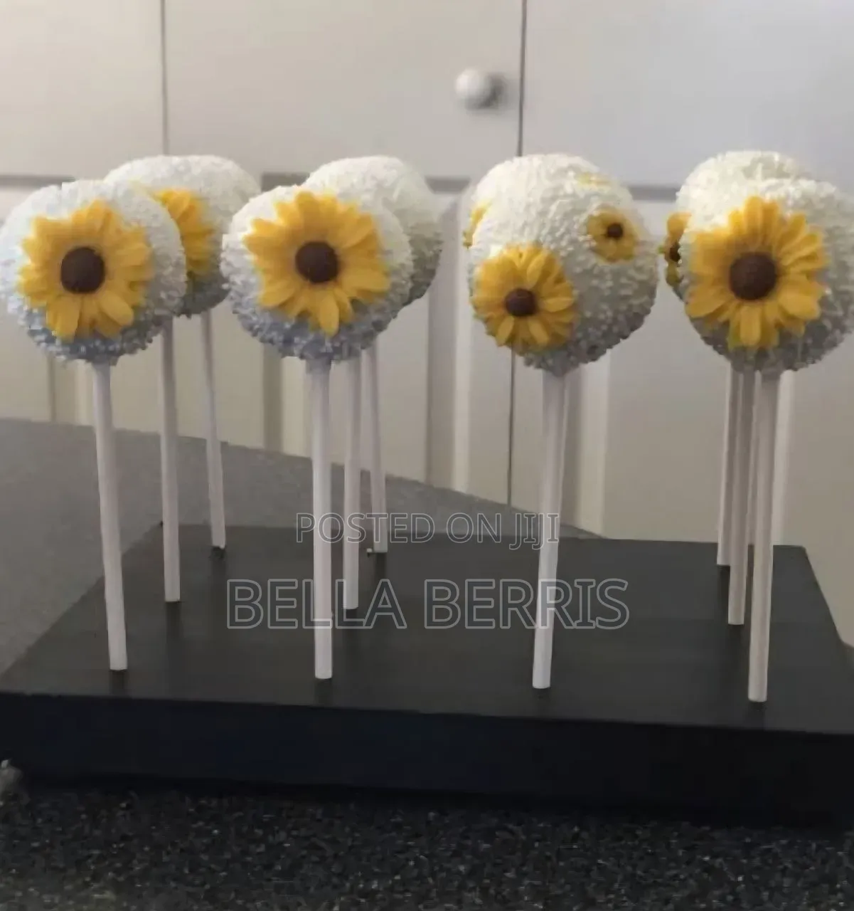 Cake Pops and Chocolate Covered Strawberries for New Year