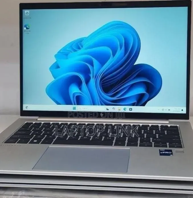 New Laptop HP EliteBook 840 G9 16GB Intel Core i5 SSD 512GB