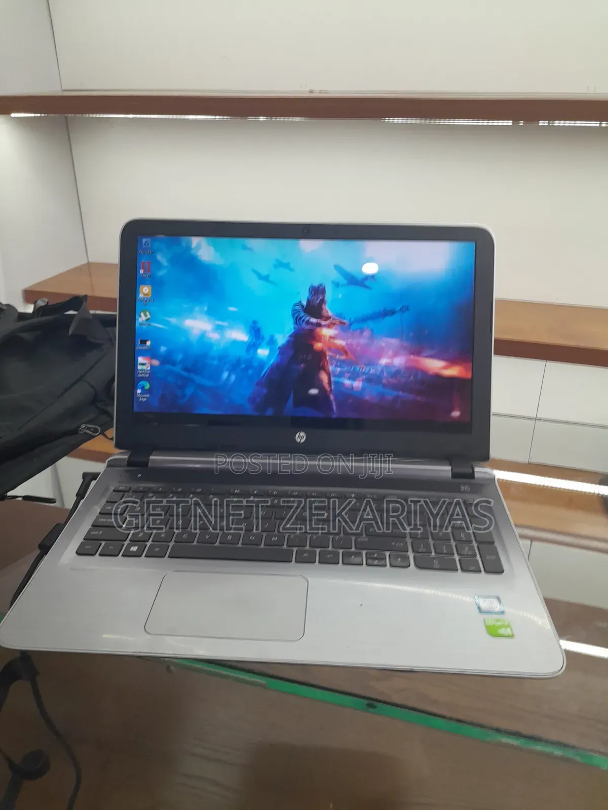 New Laptop HP Pavilion 15 8GB Intel Core i5 HDD 1T