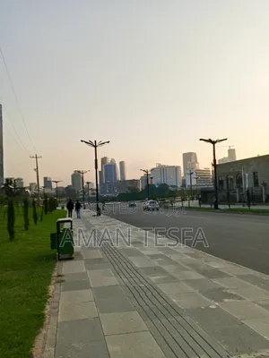 4bdrm Apartment in አሚባራ, Arada for sale