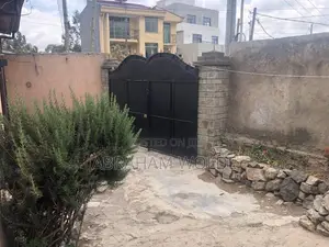 Furnished 4bdrm Villa in የግል መኖሪያ, Yeka for sale