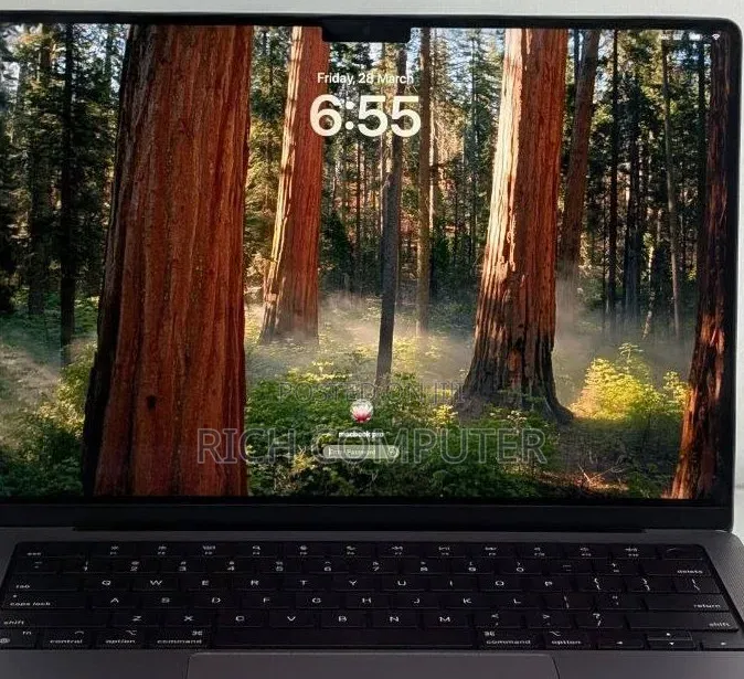 New Laptop Apple MacBook Pro 2021 M1 16GB Apple M1 Pro SSD 512GB