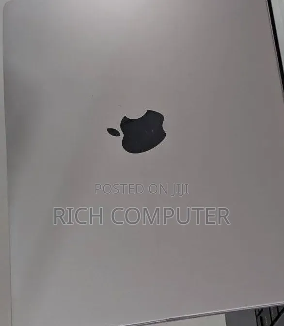 New Laptop Apple MacBook Pro 2021 M1 16GB Apple M1 Pro SSD 512GB